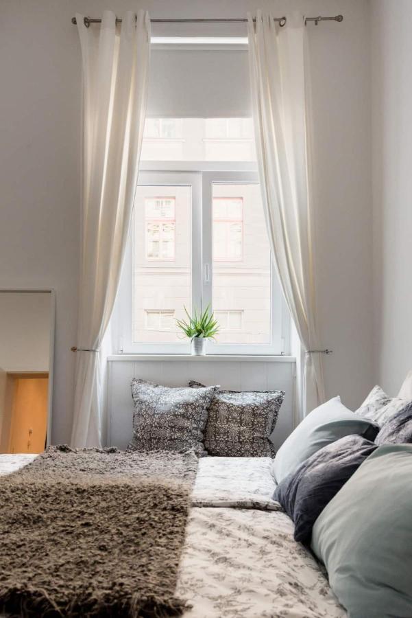 Luxurious And Spacious 5 Min Walk To City Center, 1-2 Appartement *