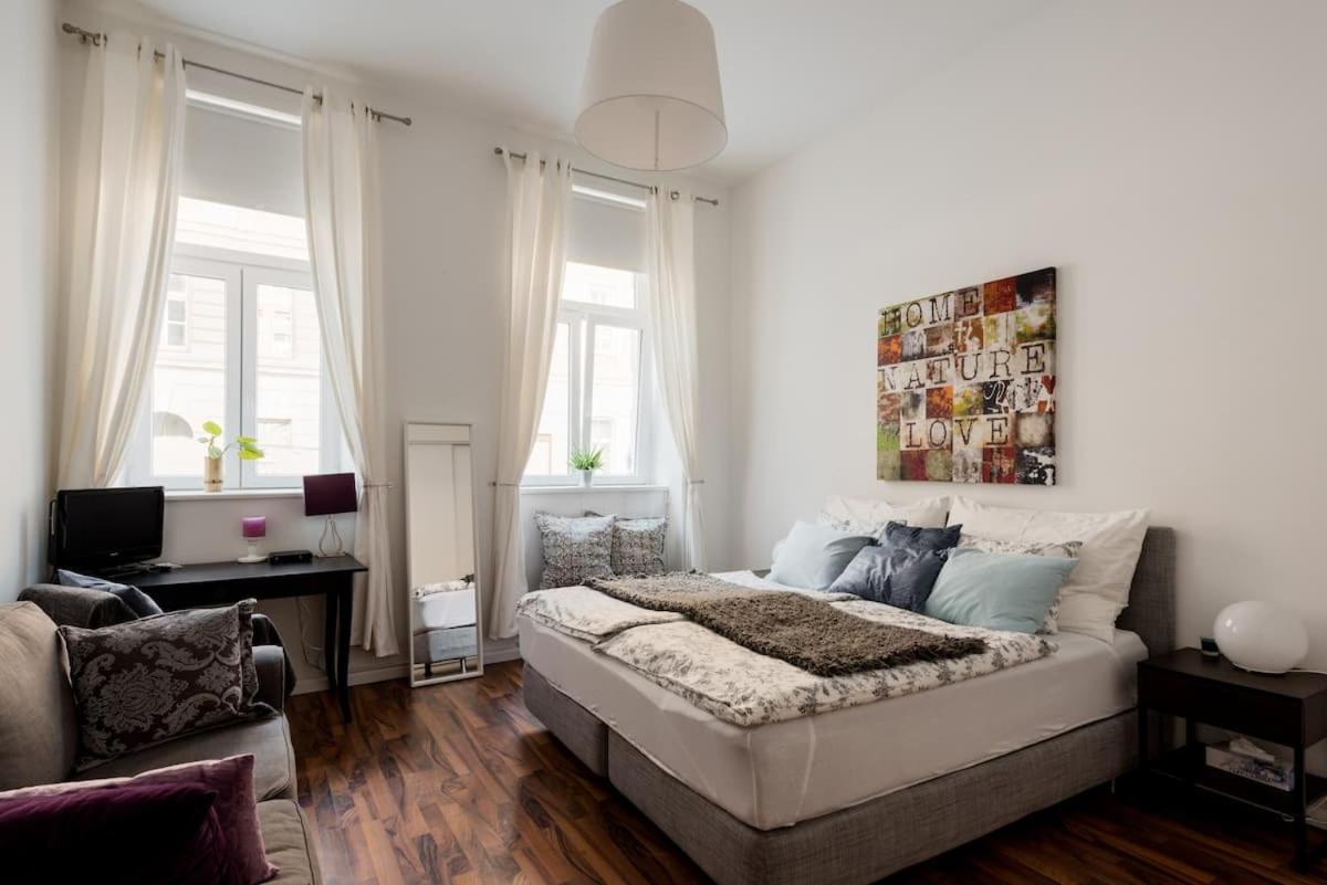 Appartement Luxurious And Spacious 5 Min Walk To City Center, 1-2